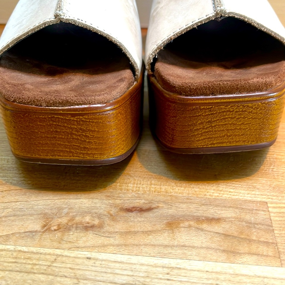 House of Harlow 1960 Griffin Ivory Leather Chunky Platform Brown Slide Sandals - Picture 12 of 14